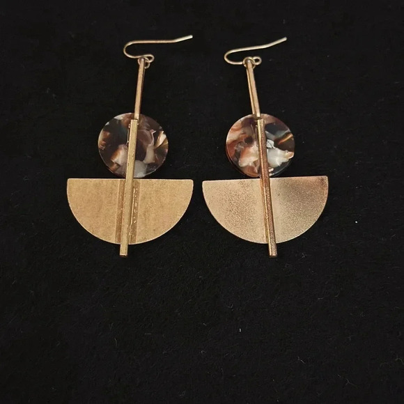 Evil @ Emma Earrings - Picture 2 of 3